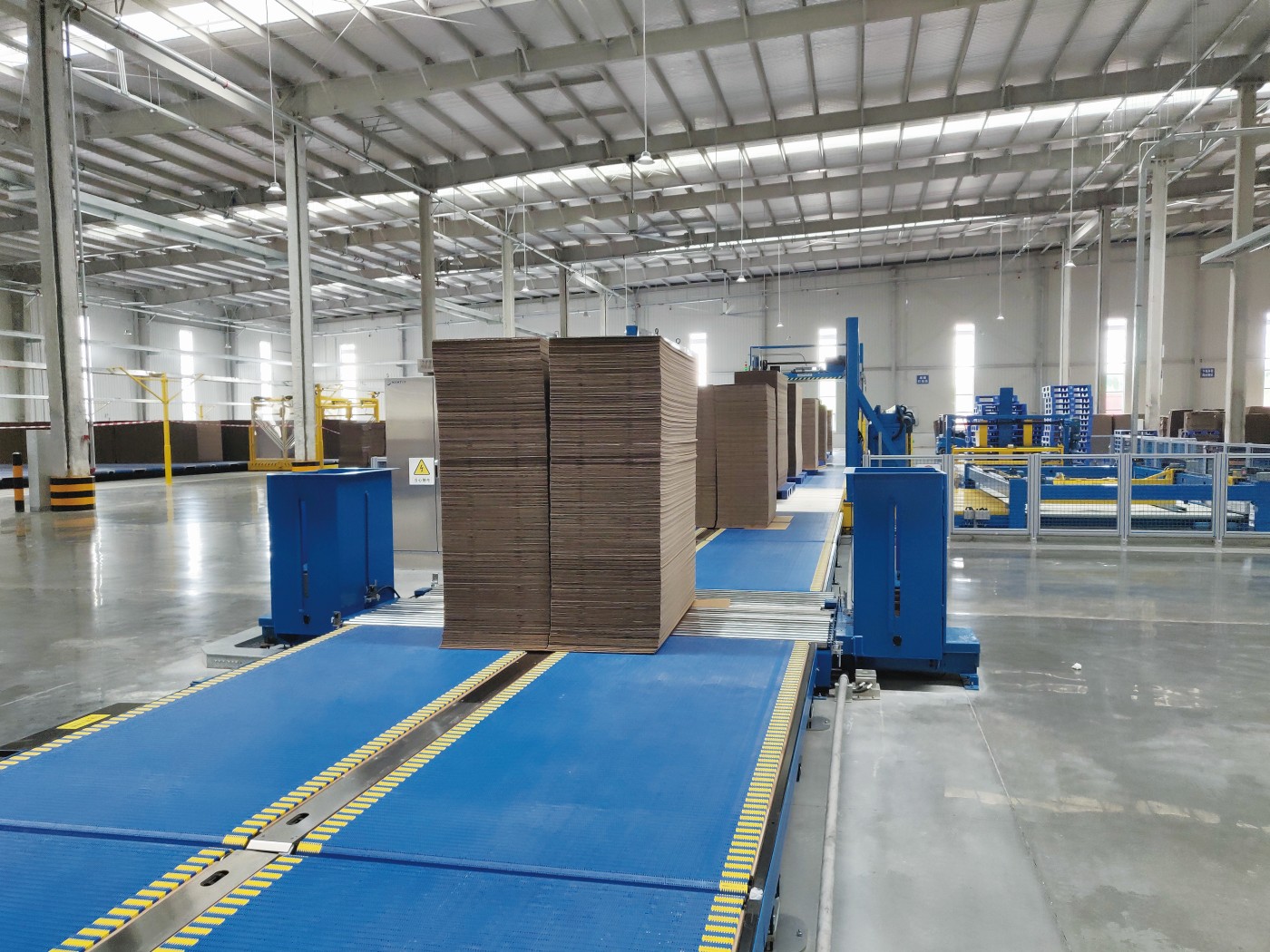 Box plant palletizing